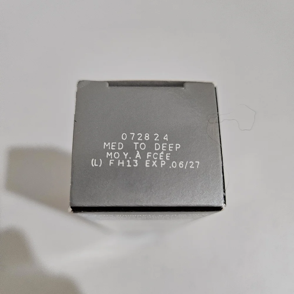 Mary Kay CC Cream SPF 15  COLOR Medium To Deep - Picture 7 of 9